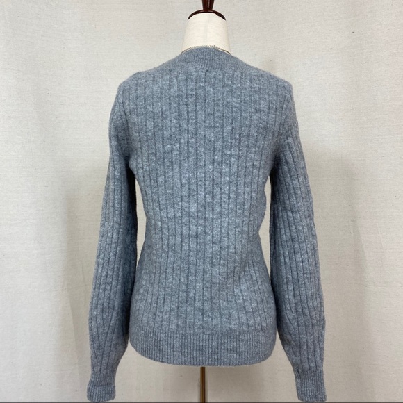 Banana Republic Aire Ribbed V-Neck Sweater - Picture 3 of 7